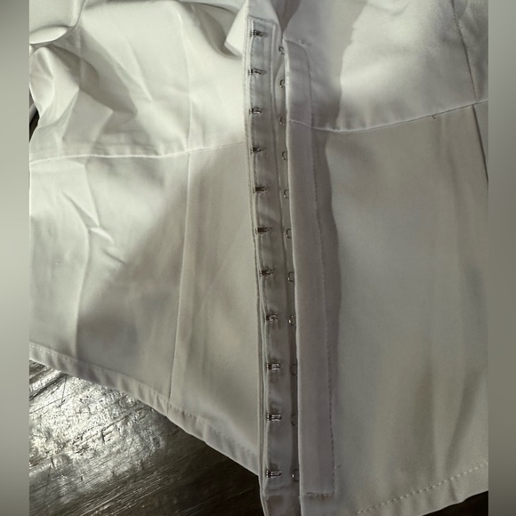 Never worn- low cut, corset blouse - Picture 4 of 8